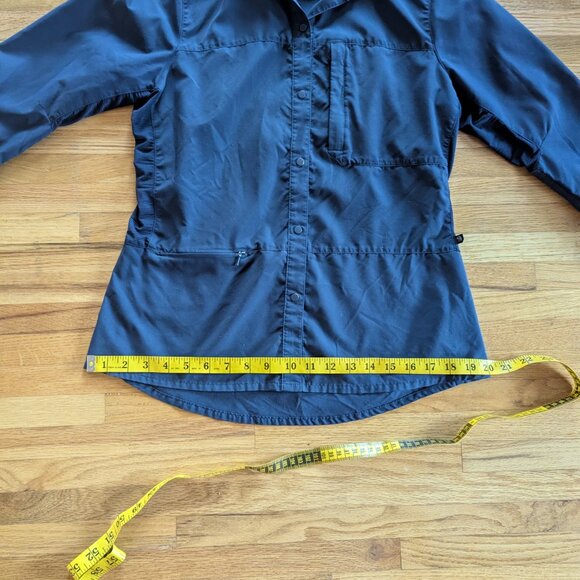 Mountain Hardware Women's Navy Canyon Long Sleeve Sun Shirt, Small - Picture 8 of 9